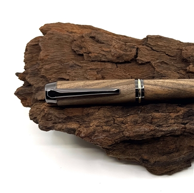 Drevené plniace pero Elegance - Ořech titanium